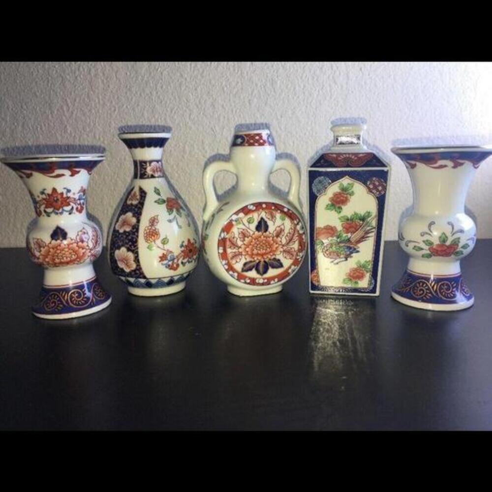 5 VTG VASES, MINIATURE, FLORALS WITH GOLD TRIM,‎ JAPAN 3.5-4"H